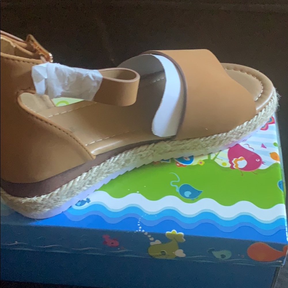 Sandals - Picture 2 of 3